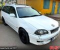 Белый Тойота Авенсис, объемом двигателя 1.8 л и пробегом 250 тыс. км за 1300 $, фото 1 на Automoto.ua