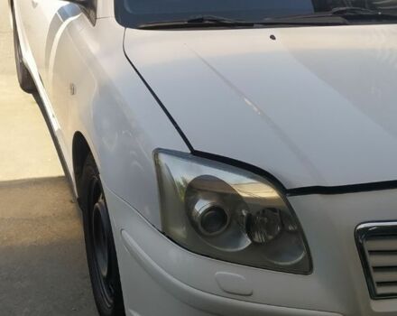 Белый Тойота Авенсис, объемом двигателя 1.8 л и пробегом 254 тыс. км за 240000 $, фото 2 на Automoto.ua