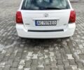 Белый Тойота Авенсис, объемом двигателя 1.99 л и пробегом 280 тыс. км за 4500 $, фото 14 на Automoto.ua