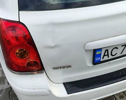 Белый Тойота Авенсис, объемом двигателя 1.99 л и пробегом 280 тыс. км за 4500 $, фото 13 на Automoto.ua