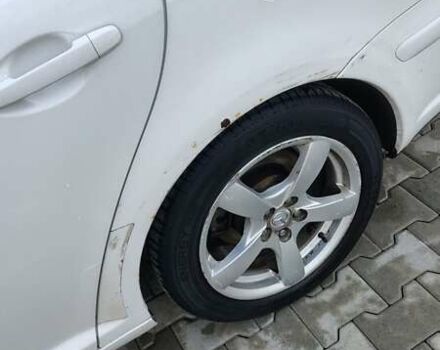 Белый Тойота Авенсис, объемом двигателя 1.99 л и пробегом 280 тыс. км за 4500 $, фото 15 на Automoto.ua