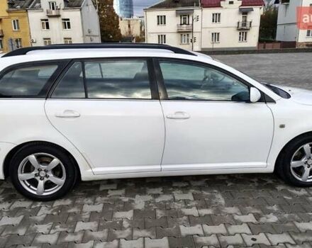 Белый Тойота Авенсис, объемом двигателя 1.99 л и пробегом 280 тыс. км за 4500 $, фото 4 на Automoto.ua