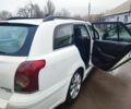 Белый Тойота Авенсис, объемом двигателя 2 л и пробегом 373 тыс. км за 2457 $, фото 7 на Automoto.ua
