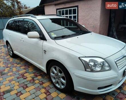 Белый Тойота Авенсис, объемом двигателя 2 л и пробегом 376 тыс. км за 5700 $, фото 3 на Automoto.ua