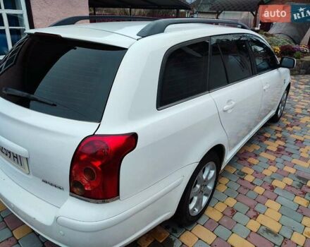 Белый Тойота Авенсис, объемом двигателя 2 л и пробегом 376 тыс. км за 5700 $, фото 6 на Automoto.ua