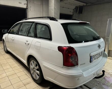 Белый Тойота Авенсис, объемом двигателя 2 л и пробегом 381 тыс. км за 3229 $, фото 2 на Automoto.ua