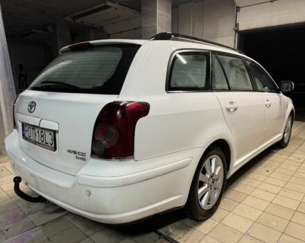 Белый Тойота Авенсис, объемом двигателя 2 л и пробегом 381 тыс. км за 3229 $, фото 4 на Automoto.ua