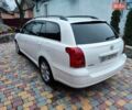 Белый Тойота Авенсис, объемом двигателя 2 л и пробегом 376 тыс. км за 5700 $, фото 1 на Automoto.ua