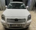 Белый Тойота Авенсис, объемом двигателя 2 л и пробегом 381 тыс. км за 3229 $, фото 7 на Automoto.ua
