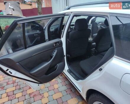 Белый Тойота Авенсис, объемом двигателя 2 л и пробегом 376 тыс. км за 5700 $, фото 15 на Automoto.ua