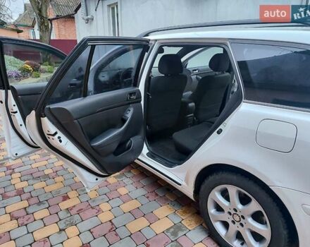 Белый Тойота Авенсис, объемом двигателя 2 л и пробегом 376 тыс. км за 5700 $, фото 12 на Automoto.ua
