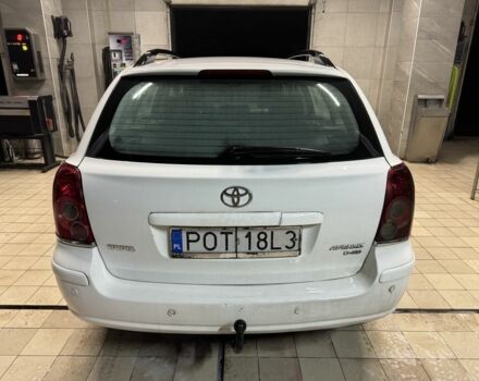 Белый Тойота Авенсис, объемом двигателя 2 л и пробегом 381 тыс. км за 3229 $, фото 3 на Automoto.ua