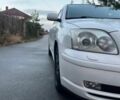Белый Тойота Авенсис, объемом двигателя 2 л и пробегом 300 тыс. км за 2850 $, фото 1 на Automoto.ua