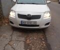 Білий Тойота Авенсіс, об'ємом двигуна 1.8 л та пробігом 240 тис. км за 5800 $, фото 1 на Automoto.ua