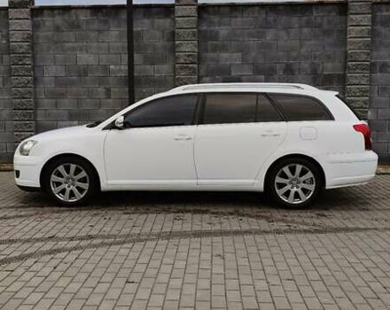 Белый Тойота Авенсис, объемом двигателя 2 л и пробегом 274 тыс. км за 6800 $, фото 2 на Automoto.ua