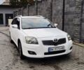 Белый Тойота Авенсис, объемом двигателя 2 л и пробегом 274 тыс. км за 6800 $, фото 1 на Automoto.ua
