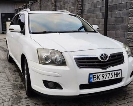 Белый Тойота Авенсис, объемом двигателя 2 л и пробегом 274 тыс. км за 6800 $, фото 7 на Automoto.ua