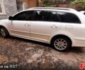 Белый Тойота Авенсис, объемом двигателя 2 л и пробегом 427 тыс. км за 4900 $, фото 1 на Automoto.ua