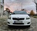 Белый Тойота Авенсис, объемом двигателя 2 л и пробегом 274 тыс. км за 6800 $, фото 5 на Automoto.ua