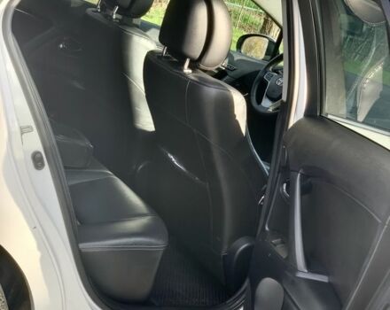 Белый Тойота Авенсис, объемом двигателя 2.2 л и пробегом 186 тыс. км за 7650 $, фото 19 на Automoto.ua