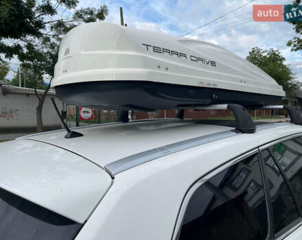 Білий Тойота Авенсіс, об'ємом двигуна 2.23 л та пробігом 226 тис. км за 9100 $, фото 2 на Automoto.ua