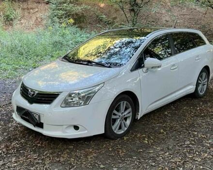 Білий Тойота Авенсіс, об'ємом двигуна 2.2 л та пробігом 241 тис. км за 8200 $, фото 6 на Automoto.ua