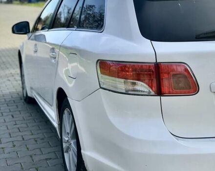 Білий Тойота Авенсіс, об'ємом двигуна 2.2 л та пробігом 186 тис. км за 7650 $, фото 12 на Automoto.ua
