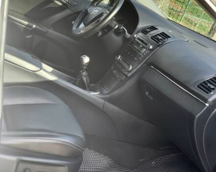 Белый Тойота Авенсис, объемом двигателя 2.2 л и пробегом 186 тыс. км за 7650 $, фото 15 на Automoto.ua