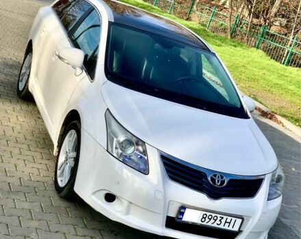 Белый Тойота Авенсис, объемом двигателя 2.2 л и пробегом 186 тыс. км за 7650 $, фото 1 на Automoto.ua