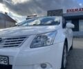 Білий Тойота Авенсіс, об'ємом двигуна 2.2 л та пробігом 255 тис. км за 8300 $, фото 1 на Automoto.ua