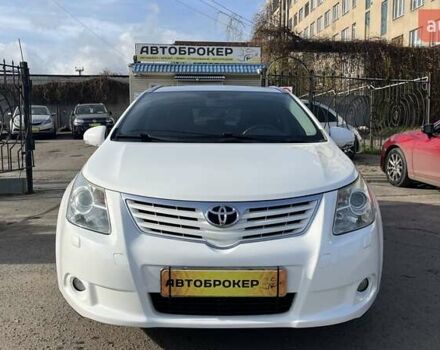 Білий Тойота Авенсіс, об'ємом двигуна 2.2 л та пробігом 259 тис. км за 8990 $, фото 1 на Automoto.ua