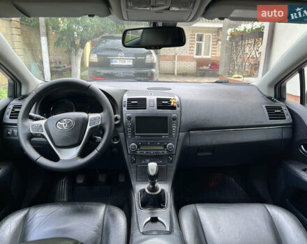 Белый Тойота Авенсис, объемом двигателя 2.23 л и пробегом 267 тыс. км за 9300 $, фото 10 на Automoto.ua
