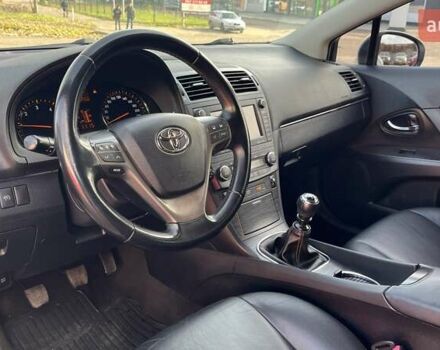 Білий Тойота Авенсіс, об'ємом двигуна 2.2 л та пробігом 259 тис. км за 8990 $, фото 8 на Automoto.ua