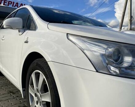 Белый Тойота Авенсис, объемом двигателя 2.2 л и пробегом 255 тыс. км за 8300 $, фото 17 на Automoto.ua