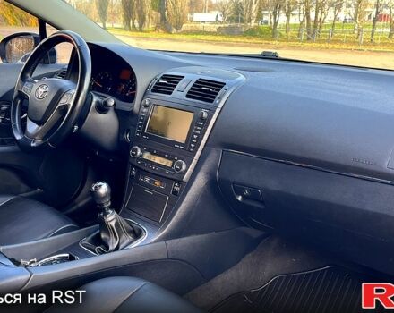 Білий Тойота Авенсіс, об'ємом двигуна 2.2 л та пробігом 259 тис. км за 8990 $, фото 7 на Automoto.ua