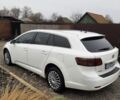 Белый Тойота Авенсис, объемом двигателя 2 л и пробегом 260 тыс. км за 9000 $, фото 3 на Automoto.ua