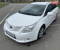 Білий Тойота Авенсіс, об'ємом двигуна 2 л та пробігом 270 тис. км за 7300 $, фото 1 на Automoto.ua