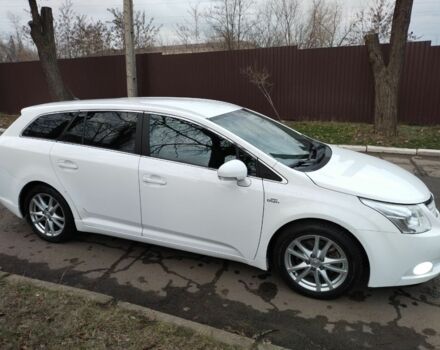 Белый Тойота Авенсис, объемом двигателя 2.2 л и пробегом 310 тыс. км за 8900 $, фото 9 на Automoto.ua