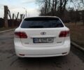 Белый Тойота Авенсис, объемом двигателя 2.2 л и пробегом 310 тыс. км за 8900 $, фото 3 на Automoto.ua