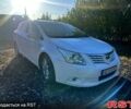 Белый Тойота Авенсис, объемом двигателя 2.2 л и пробегом 240 тыс. км за 9500 $, фото 1 на Automoto.ua