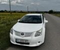 Белый Тойота Авенсис, объемом двигателя 2 л и пробегом 270 тыс. км за 9000 $, фото 2 на Automoto.ua