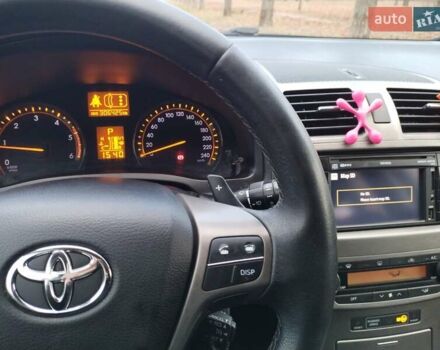 Білий Тойота Авенсіс, об'ємом двигуна 2.2 л та пробігом 307 тис. км за 9300 $, фото 5 на Automoto.ua