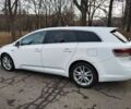 Белый Тойота Авенсис, объемом двигателя 2.2 л и пробегом 310 тыс. км за 8900 $, фото 2 на Automoto.ua