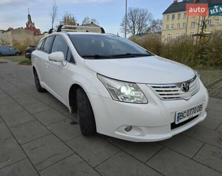 Белый Тойота Авенсис, объемом двигателя 1.99 л и пробегом 277 тыс. км за 9900 $, фото 5 на Automoto.ua