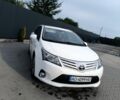 Белый Тойота Авенсис, объемом двигателя 2.2 л и пробегом 380 тыс. км за 8873 $, фото 1 на Automoto.ua