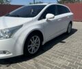 Белый Тойота Авенсис, объемом двигателя 0.22 л и пробегом 185 тыс. км за 9300 $, фото 2 на Automoto.ua