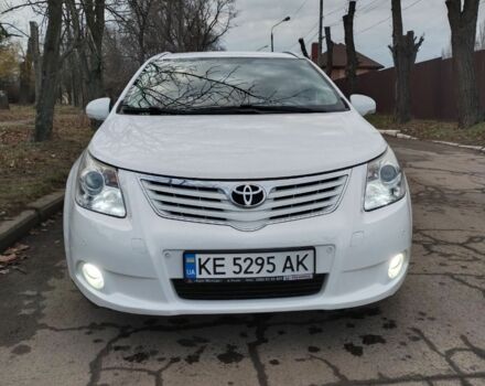 Белый Тойота Авенсис, объемом двигателя 2.2 л и пробегом 310 тыс. км за 8900 $, фото 8 на Automoto.ua