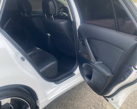 Белый Тойота Авенсис, объемом двигателя 2 л и пробегом 300 тыс. км за 9700 $, фото 19 на Automoto.ua