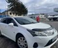 Білий Тойота Авенсіс, об'ємом двигуна 2 л та пробігом 216 тис. км за 7848 $, фото 1 на Automoto.ua