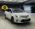 Білий Тойота Авенсіс, об'ємом двигуна 2.2 л та пробігом 240 тис. км за 12564 $, фото 1 на Automoto.ua